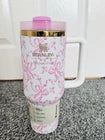 Stanley x LoveShackFancy Quencher 40 oz / 1.18L – Pink Floral Gift Set