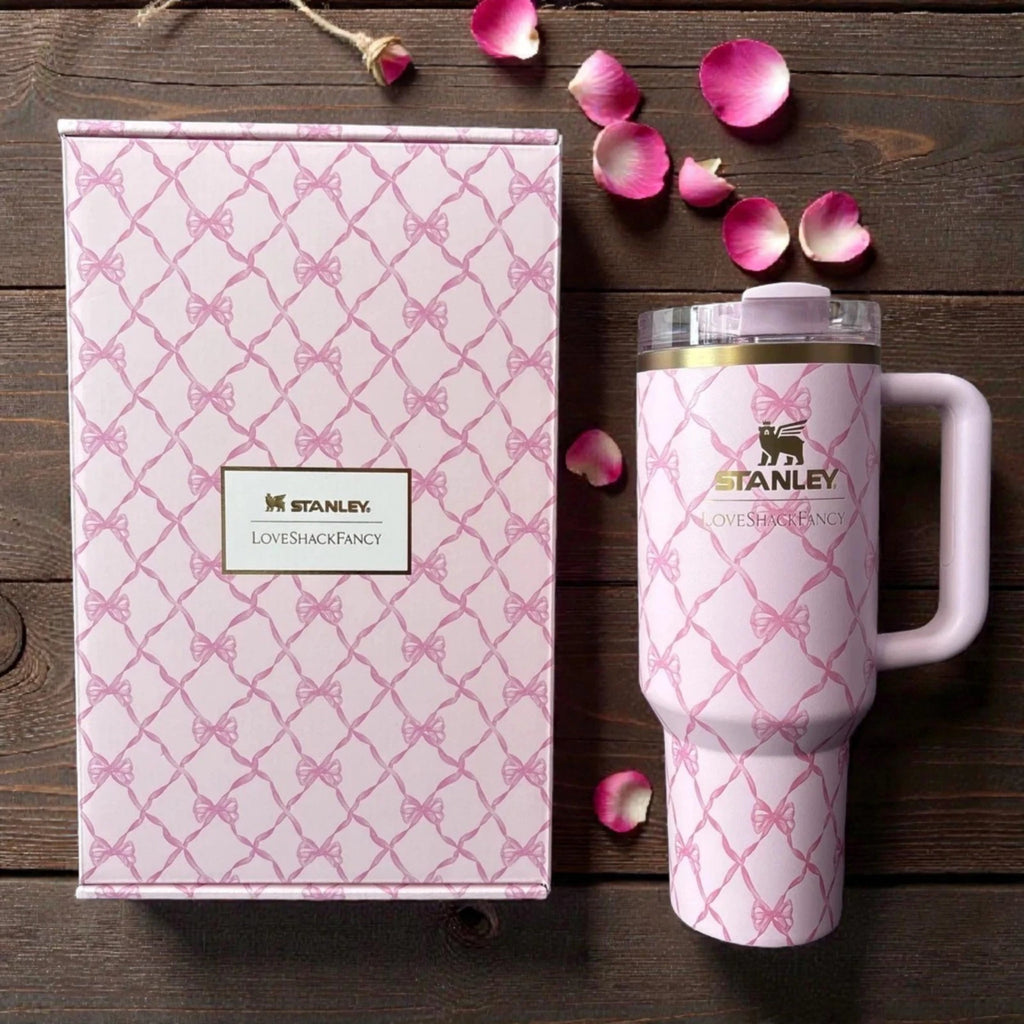 Stanley x LoveShackFancy Rosa Beaux Pink Quencher 40 oz / 1.18L – Gift Box