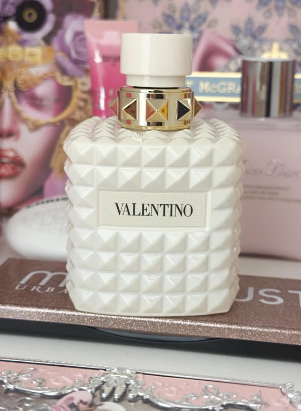 Valentino Donna Born in Roma Ivory Eau de Parfum for Women